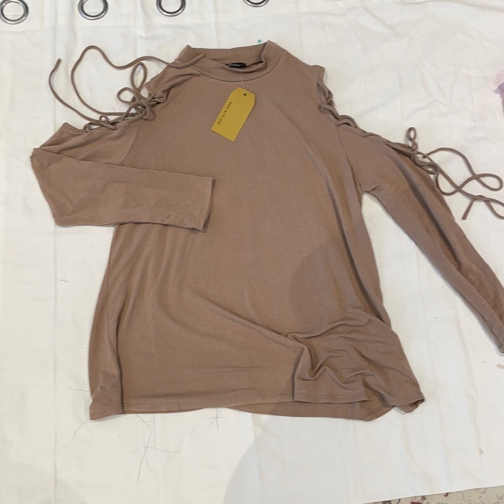 Women’s shirt
